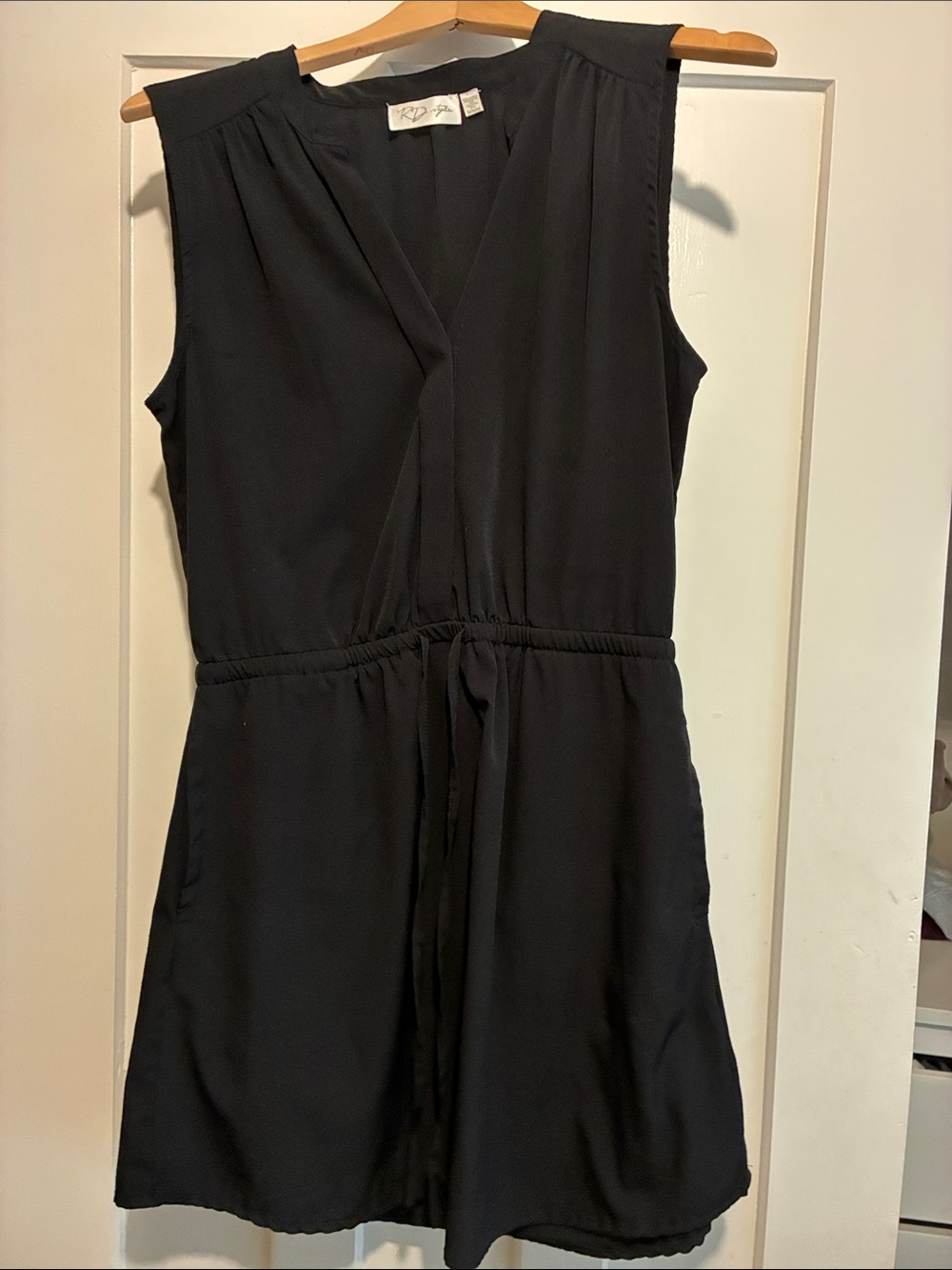 RD Style Black Sleeveless V-Neck Mini Romper